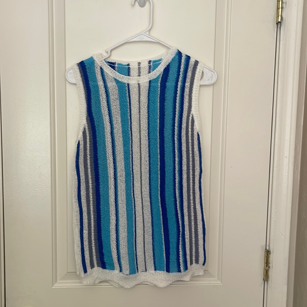Medium tank sweater blue grey cream striped